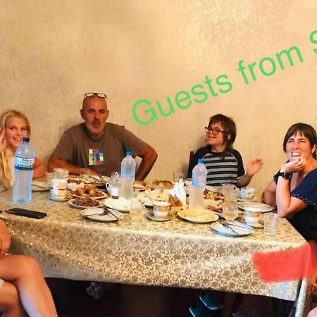 Butichi Guest House Chiatura Ngoại thất bức ảnh