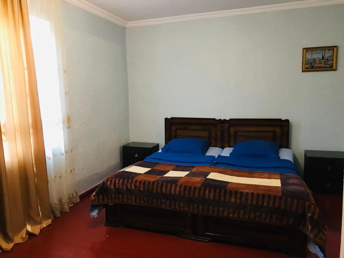Butichi Guest House Chiatura Ngoại thất bức ảnh
