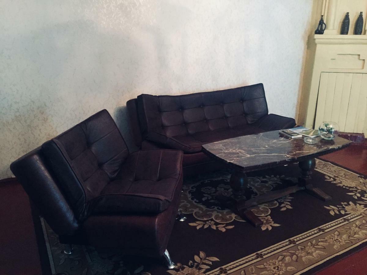 Butichi Guest House Chiatura Ngoại thất bức ảnh